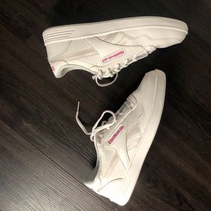 NEW! Reebok Classic Sneakers size 8.5